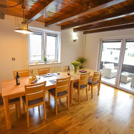 Cozy Luxe With Natural Thermal Bath - Seven Bedroom Cerklje ob Krki