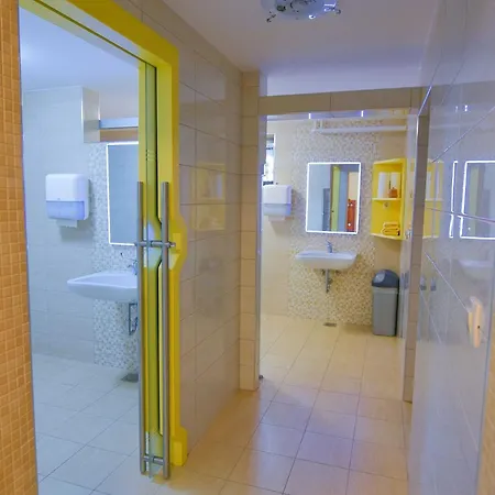 Cozy Luxe With Natural Thermal Bath - Seven Bedroom Feriehus Cerklje ob Krki