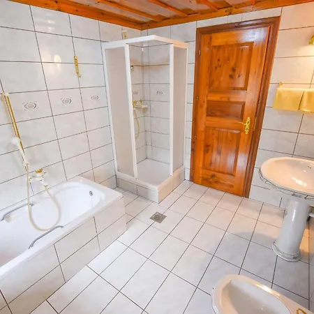 Cozy Luxe With Natural Thermal Bath - Seven Bedroom Prázdninový dům Cerklje ob Krki