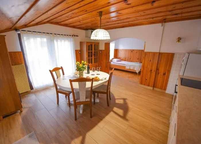 بيت للعطل Cozy Luxe With Natural Thermal Bath - Seven Bedroom Cerklje ob Krki