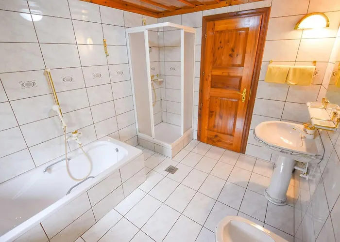 Cozy Luxe With Natural Thermal Bath - Seven Bedroom بيت للعطل Cerklje ob Krki